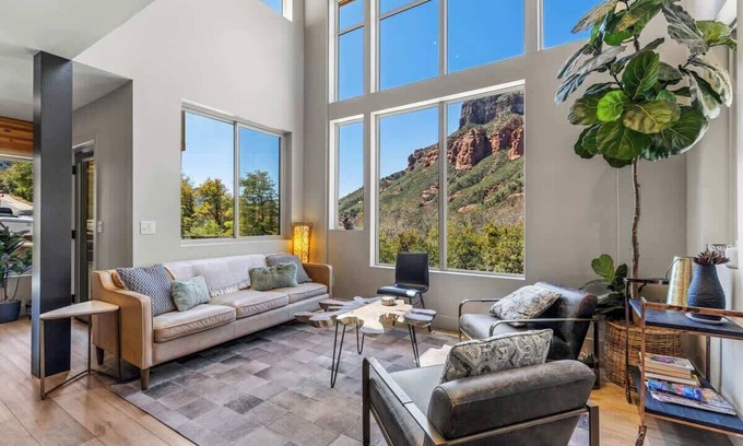 Sedona House | Balcony Bliss! Red Rock Views, Cool of at Creek