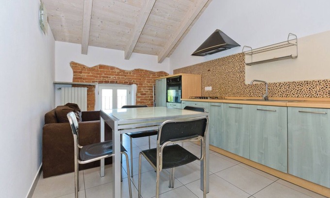 Pollenzo Apartment | Balcony in Pollenzo, just minutes from Alba and Bra