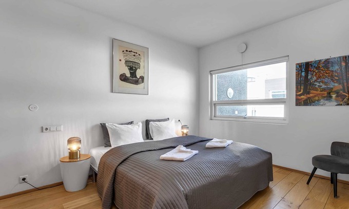 Hliðar Apartment | Baldursbra 1BR Downtown Reykjavik - free parking