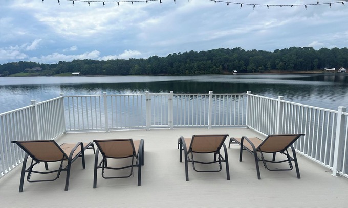 Northport House | Bama Lakeside Oasis - Lake Tusca. waterfront 3-BR house,10 miles- UA Stadium