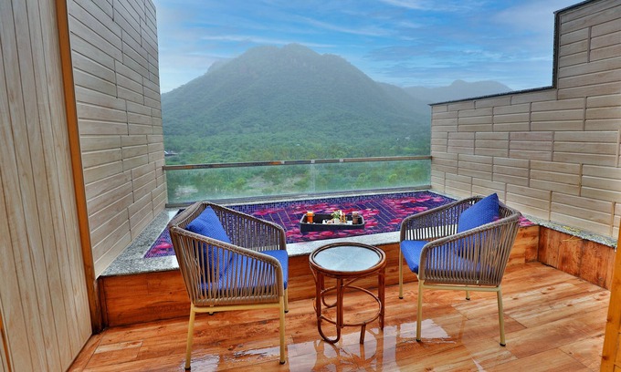 Udaipur District Resort | Bamboo Saa Resort & Spa