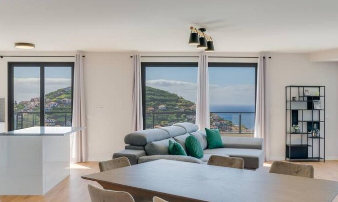 Camara de Lobos Apartment | Banana Tree in C Mara de Lobos