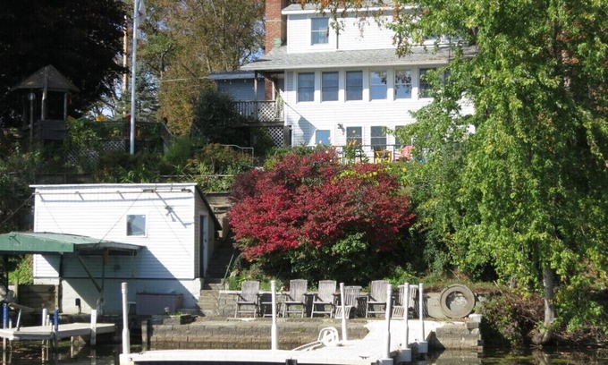 Oneonta House | Barb's Lakeside - Goodyear Lake - Close to all tournaments, kayaks & game room.