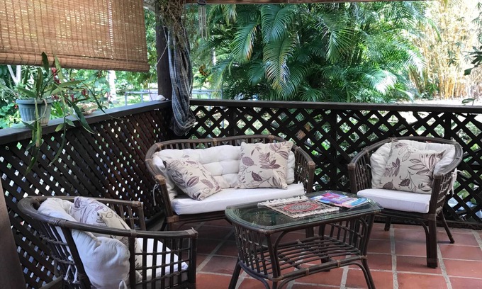 Pine Gardens Apartment | Barbados Chi Guest House