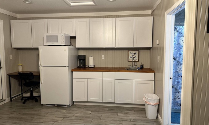 Maryvale Apartment | Barbara's Studio