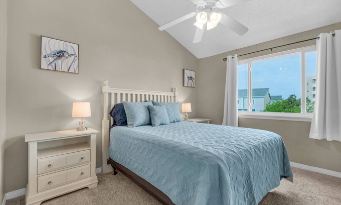 Fort Walton Beach Condo | Barley's BnB - 2 BR Condo + loft, with public beach access across the street!