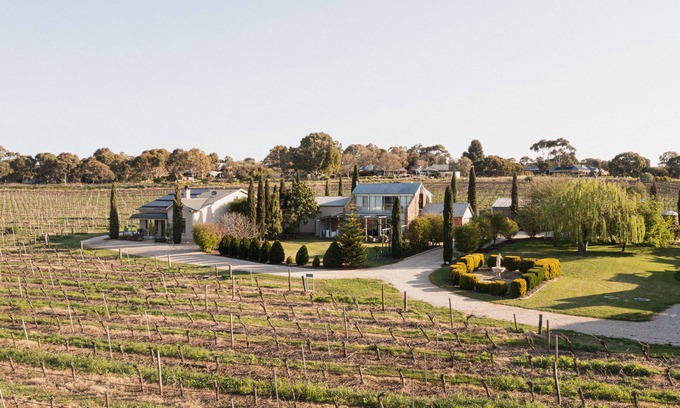 Lyndoch Cottage | Barossa Shiraz Estate
