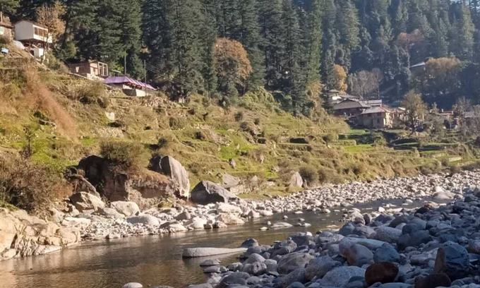 Jogindarnagar Bed & Breakfast | Barot Waterfall Camps And Domes