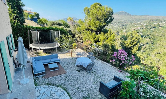 Nice Apartment | Bas de Villa Avec Terrasse Dans la Nature à Seulement 15 mns de Nice