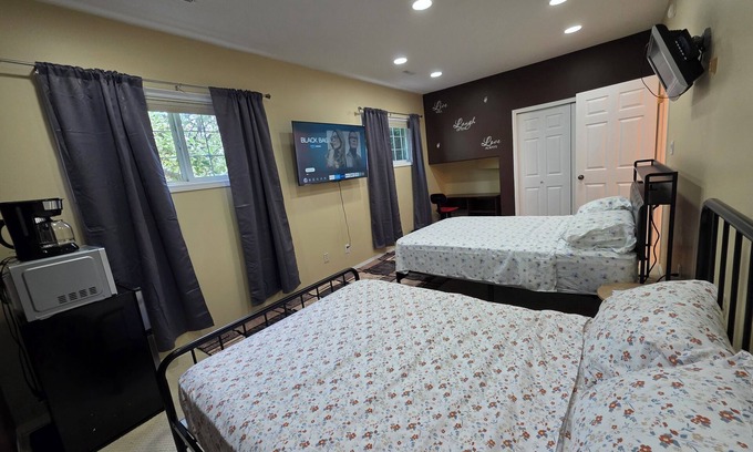 La Ronge House | Basement Bliss Suite (La Ronge)