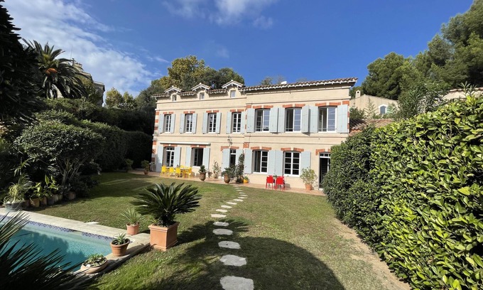 Prado-Perier Villa | Bastide les oréades, Villa de luxe.