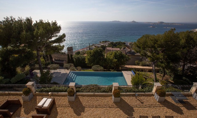 Roucas-Blanc House | Bastide vue mer Marseille Avec Piscine