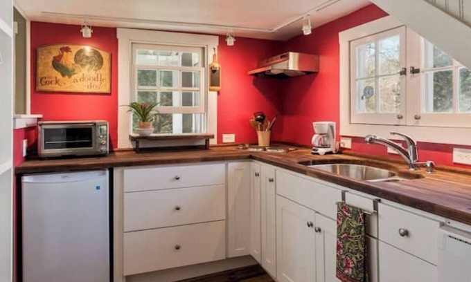 Batesville House | Batesville Creek Cottage near Charlottesville