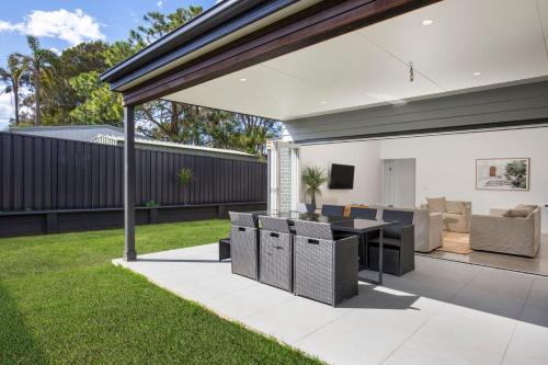 Culburra Beach House | Bathers Pet Friendly 4 Mins Walk to Beach