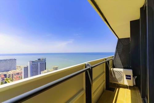 New Boulevard Apartment | Batumi Beach Resort & Sea View Aparthotel