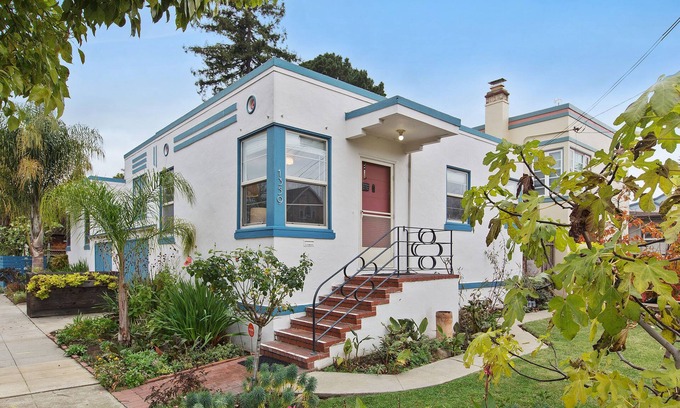 East End House | Bay Area Charming 1938 Art Deco Duplex