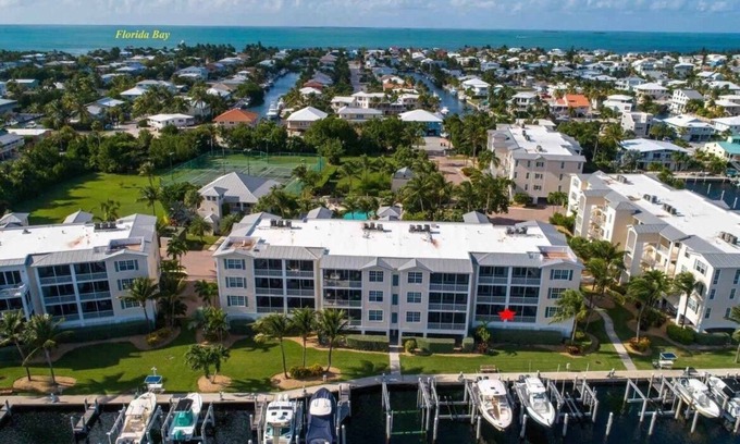 Islamorada Condo | Bay Harbour Islamorada Oceanfront Views 3/2.5 UPDATED condo DOCK