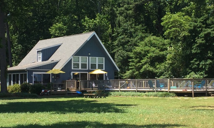 Reedville House | Bay House with Amazing View & Swimming Pool (open May- Sept.)