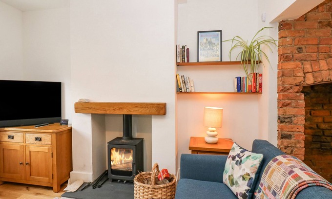 Richmond House | BAY TREE COTTAGE, pet friendly, character holiday cottage in Richmond