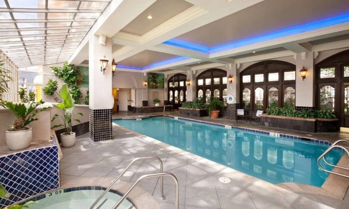 Burlingame House | Bay views near San Francisco Airport !