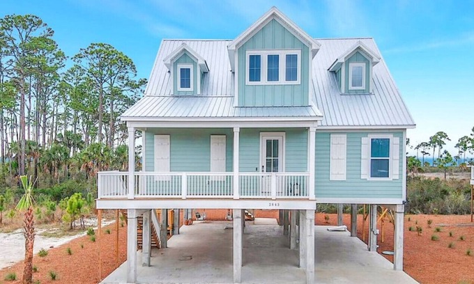 Port St. Joe House | Baydreamer - Stunning home w/ bay views, pool table, sleeps 10!