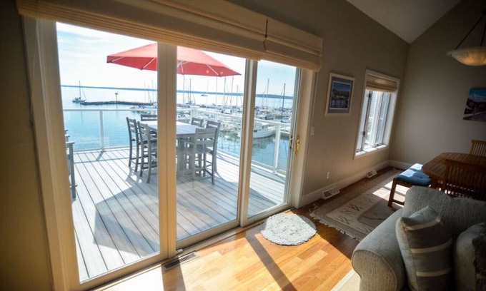 Bayfield Apartment | Bayfield on the Lake - Waterfront Condo Downtown #302