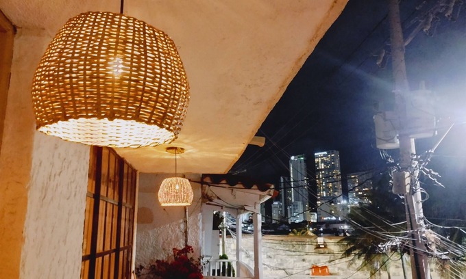 Manga Apartment | Bayfront home with fantastic views, full kitchen and quality wifi
