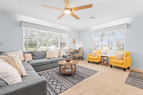 Laurel House | Bayshore Beach Beauty