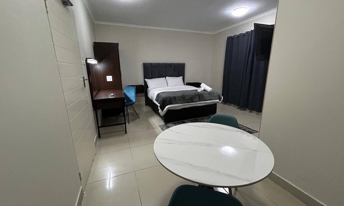 South Beach Hotel | BAYSIDE SUITES HOTEL