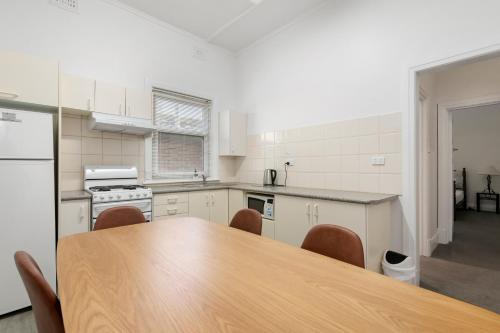 Glenelg Apartment | Bayview Family Apartments Glenelg