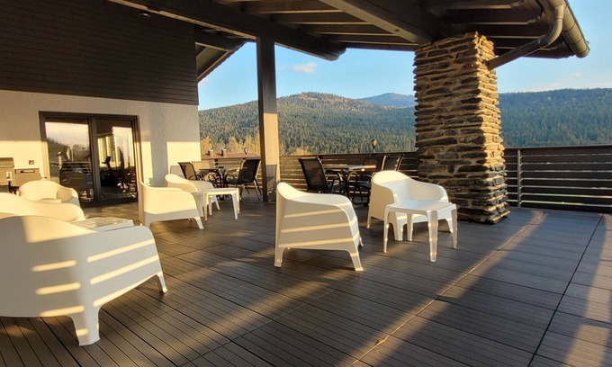 Lam Resort | BayVista, the Bayerwald Lodge: 1 room studio (apartment 1), balcony/mountain view