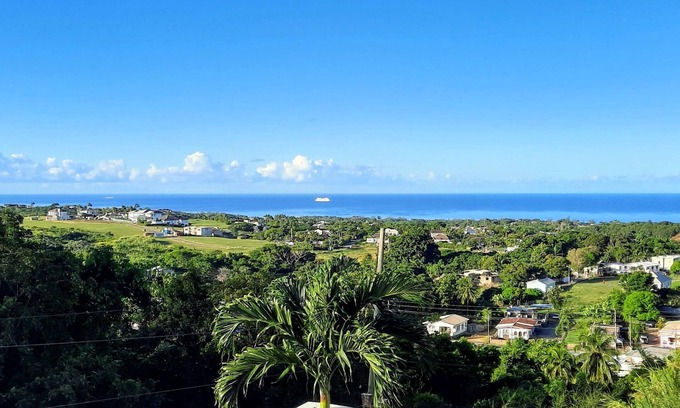 Deanes Apartment | Breezy Vista on the Terrace - West Coast, St. James, Barbados. nOne Bedroom Apt.