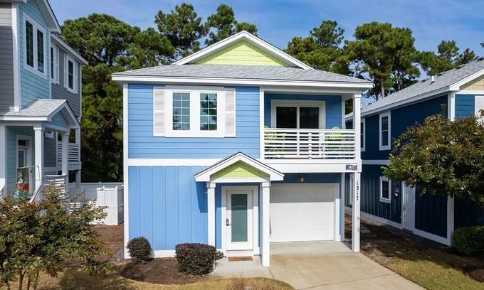 Bermuda Bay House | BB36: Y Knot - Community Pool, Lazy River & Fitness Center Access