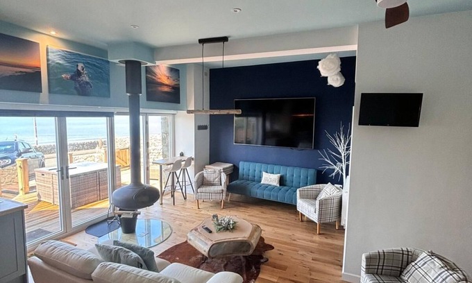 Barmouth House | Be whisked away this winter to the coziest seaside snug.
