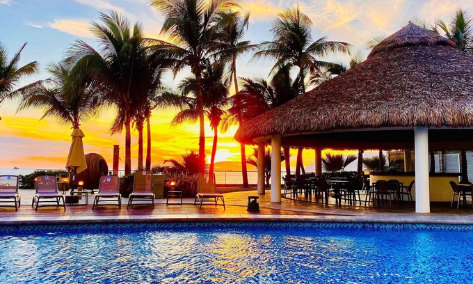 Zona Dorada Condo | Beach and luxury with ideal location