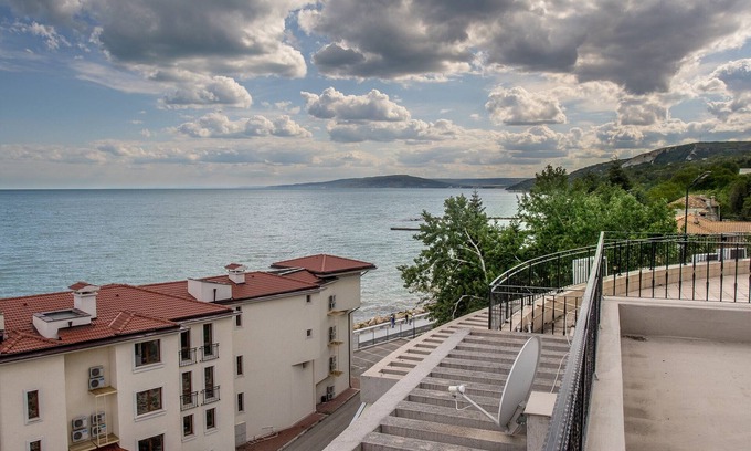 Balchik Apartment | Beach Apartment close to Palace in Balchik, Twin1