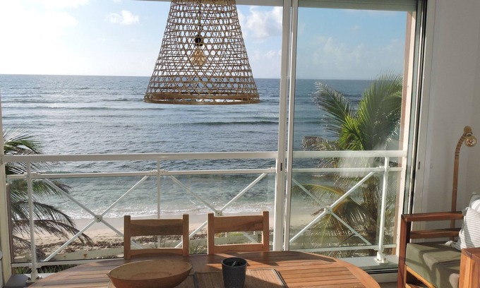 Saint-Francois Apartment | Beach apartment with 180° view of the Caribbean Sea and swimming pools