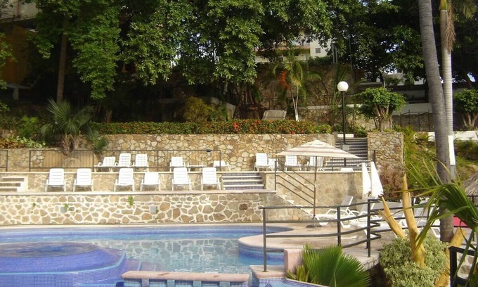 Las Playas Condo | Beach apartment in Acapulco!