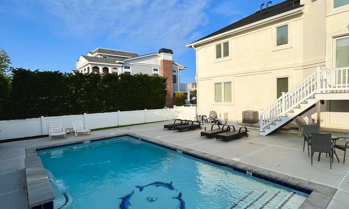 Avalon House | Beach Block Upscale Home with Private Pool - Sleeps 14