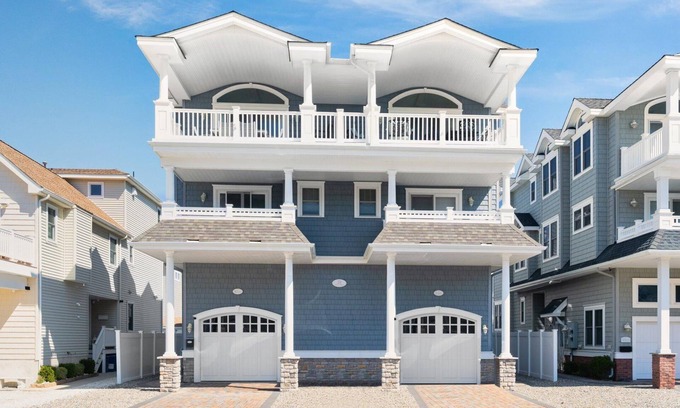 Townsend's Inlet House | Beach Block with an Ocean View Southend