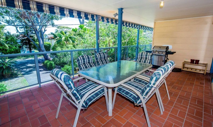Shoal Bay House | Beach break garden units!