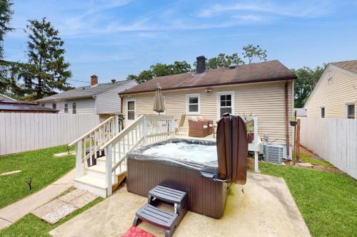 Michigan City House | Beach Bungalow Getaway