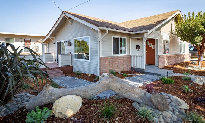 Morro Bay House | Beach Bungalow within blocks to the beach! Newly Renovated!