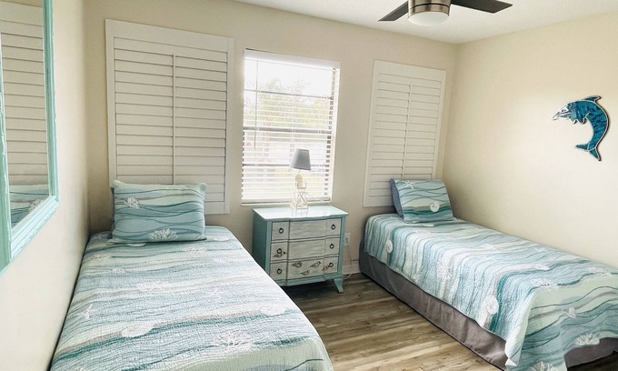 St. Augustine Beach Condo | Beach Condo, WiFi, central AC, W+D, pool, near Amphitheatre