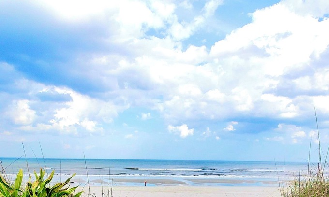 Jacksonville Beach Cottage | Beach Cottage I, near the beach, TPC Sawgrass, Mayo Clinic, & Ponte Vedra Beach