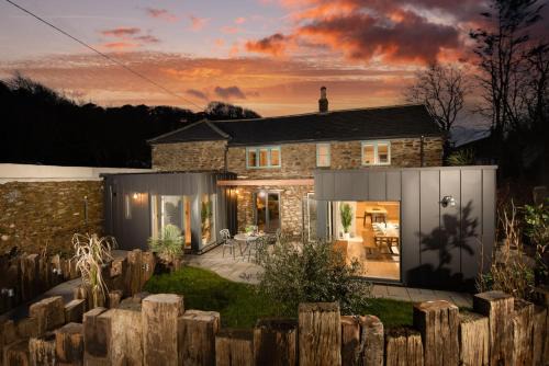 St. Agnes House | Beach Cottage and The Lobster Pot