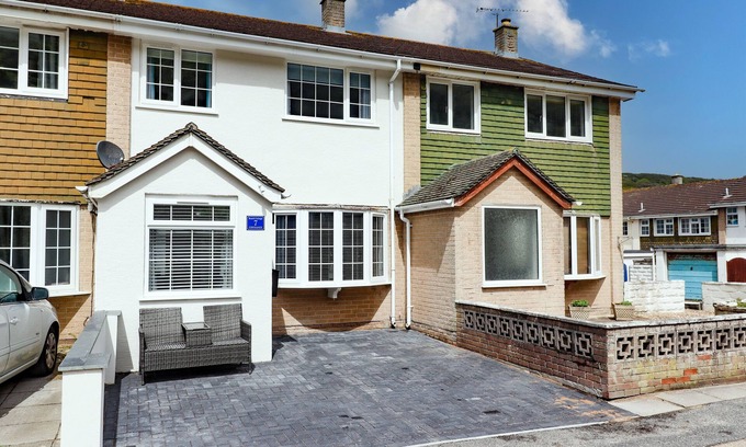 Portreath Cottage | BEACH COTTAGE, pet friendly, country holiday cottage in Portreath
