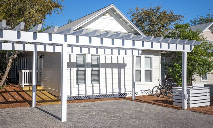 Seacrest Cottage | Beach Cottage on 30A, near Alys Beach, FL