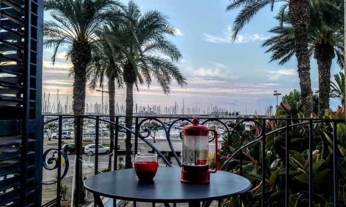Vilanova I la Geltru Apartment | Beach Front, Sea Views - Fist Line Entire Flat 3bedrooms- 2.5 bath