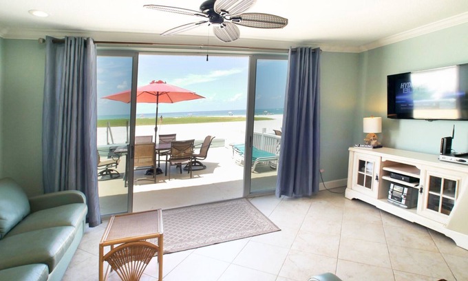 Siesta Key Village House | Beach Front 3BR 2 BA Villa Siesta Key Village